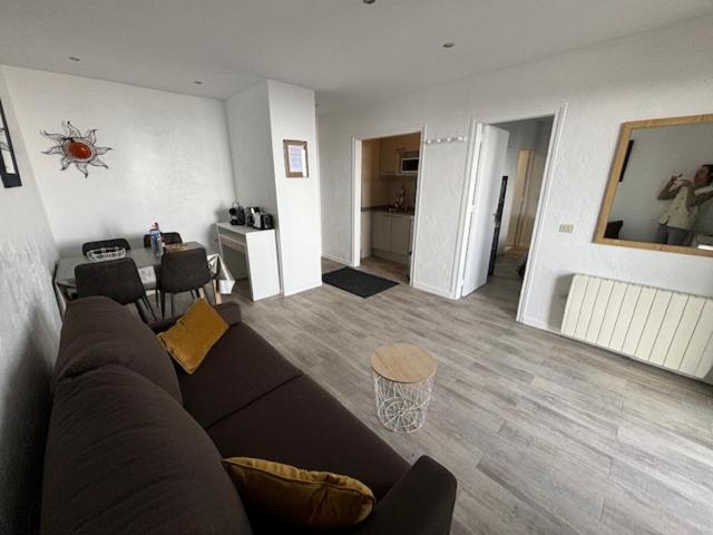 Apartamentos Grifovacances Nevada Pas De La Casa Dış mekan fotoğraf