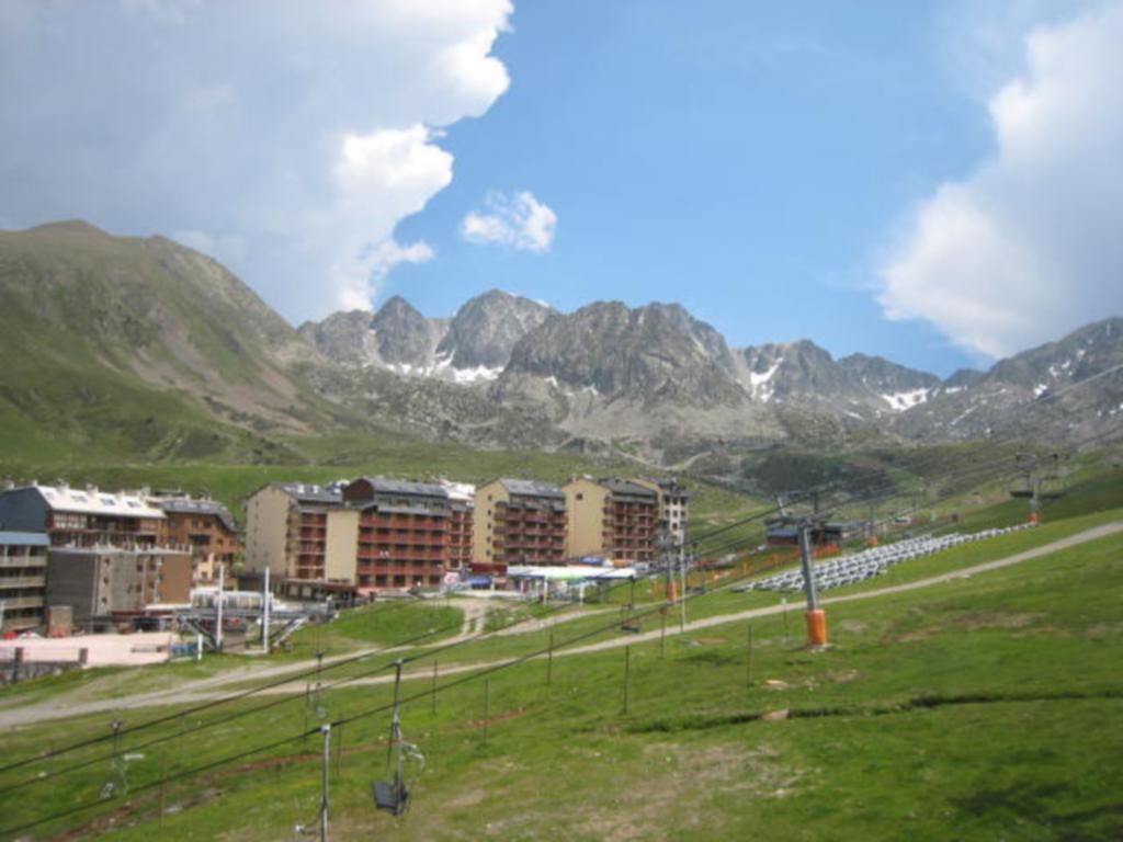Apartamentos Grifovacances Nevada Pas De La Casa Dış mekan fotoğraf