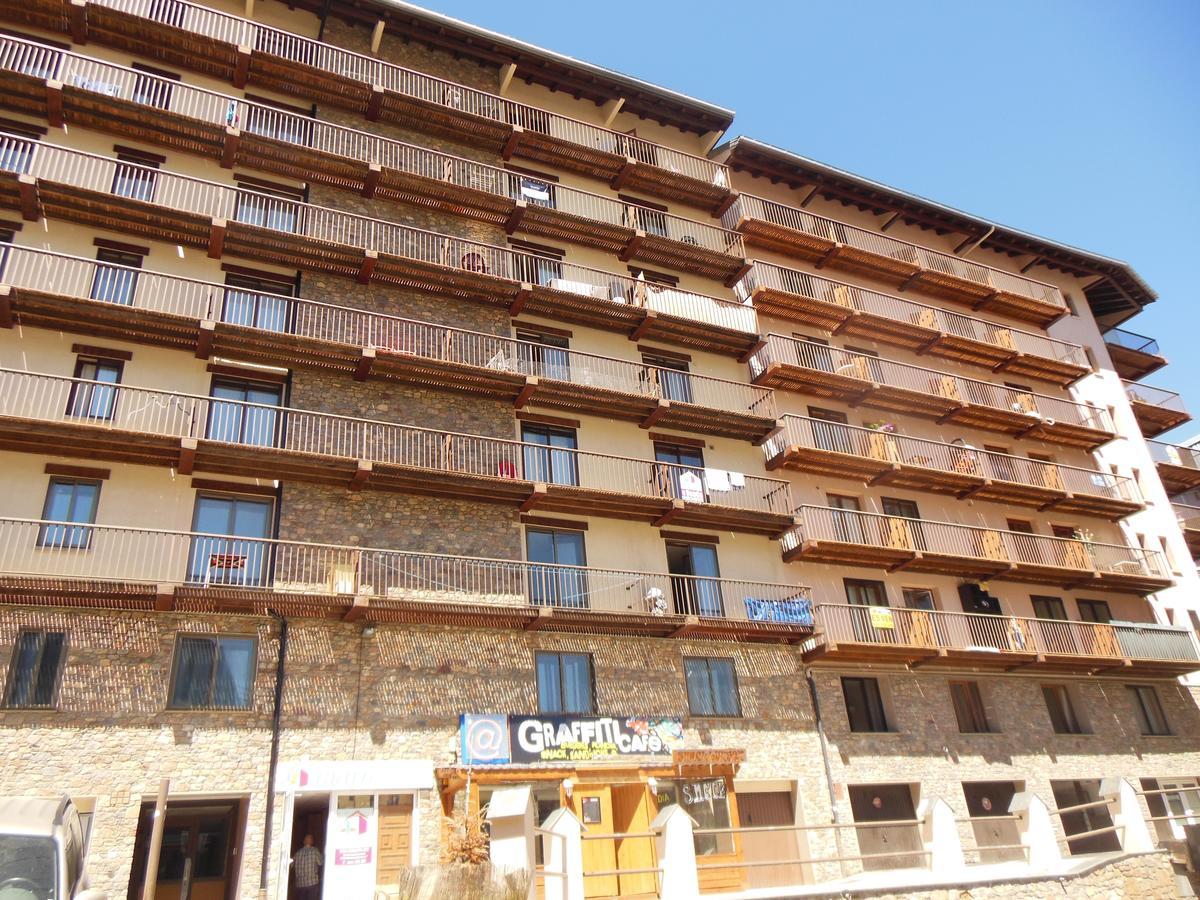 Apartamentos Grifovacances Nevada Pas De La Casa Dış mekan fotoğraf
