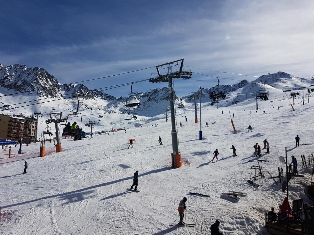 Apartamentos Grifovacances Nevada Pas De La Casa Dış mekan fotoğraf
