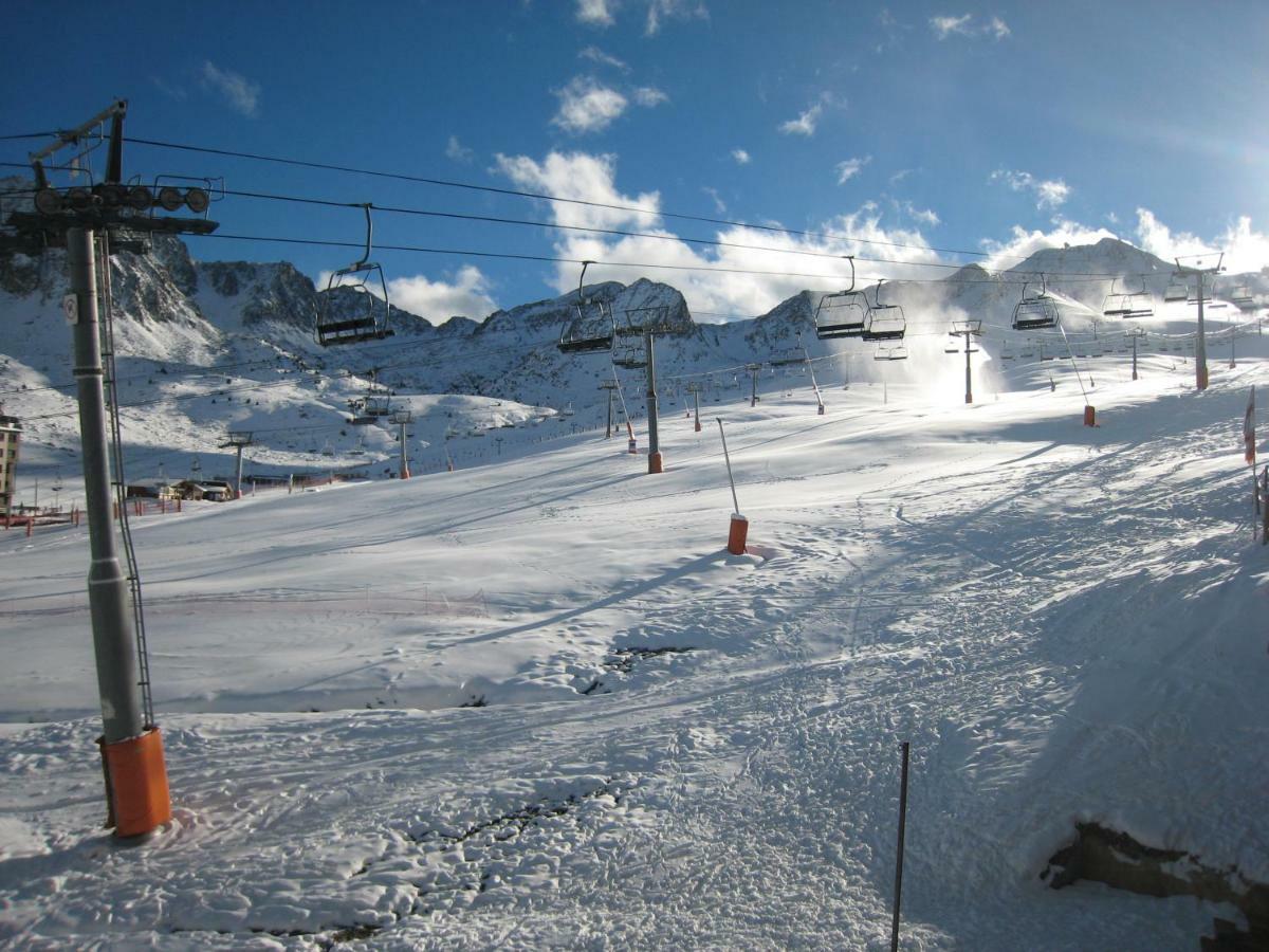 Apartamentos Grifovacances Nevada Pas De La Casa Dış mekan fotoğraf
